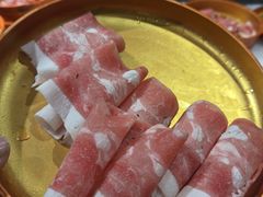 -金马门国际美食百汇(珞喻路店)