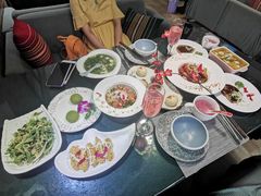 -忘忧草融合私房菜(红鼎国际店)