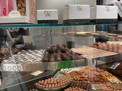 -Laderach 莱德拉(上海环贸iapm店)