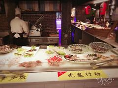 -海吃海喝海鲜烤肉餐厅