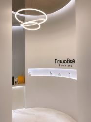 -微笑雨嘉造型护肤