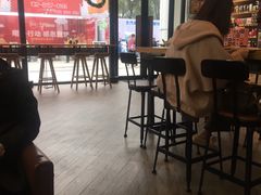 大堂-星巴克(绵阳涪城凯德店)