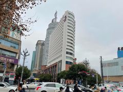 -昆明中心皇冠假日酒店