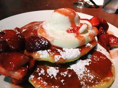 strawberry&nbsp;patch-Pancakes on the rocks(Darling Harbour)