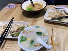 -银记肠粉店(南方医院店)