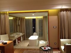最爱大浴缸-杭州千岛湖滨江希尔顿度假酒店
