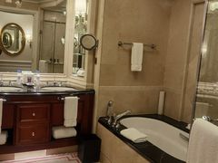 -广州富力丽思卡尔顿酒店