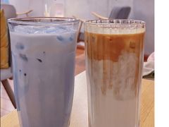 蓝藻拿铁-W CAFE(甜爱路店)