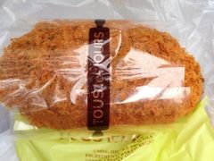 辣肉松包-多乐之日(和平伊势丹店)