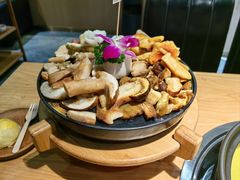 -一朵菌·野生菌探索家火锅(南亚店)