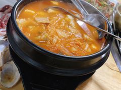 辣白菜五花肉汤-农民烧烤(延边社区店)
