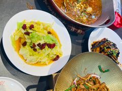 -金鱼盆32年水煮鱼·18秒辣椒炒肉(京西大悦城店)
