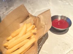 -必胜客(尹山湖歌林公园店)