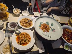 鱼香肉丝-京味斋·北京烤鸭(北京南站洋桥店)