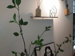 -彳亍咖啡·这里(水湾路店)