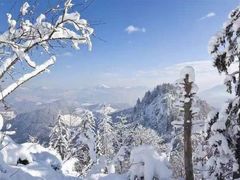 -安吉龙王山峡谷漂流