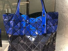 -三宅一生 (阪急梅田本店)