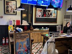 -拖板鞋咖啡旅行酒店(春熙路地铁站店)
