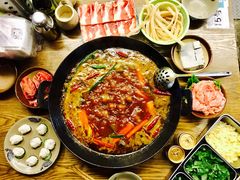 -周幺妹重庆老火锅(银泰城总店)