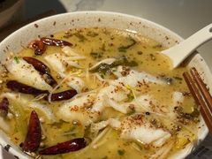 -渔语鱼酸菜鱼新川菜(来福士店)