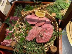 -山川小町·极番烧肉(新地假日广场店)
