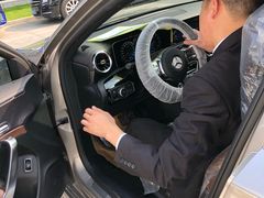 -上海星瀚奔驰4S店(红柳路店)