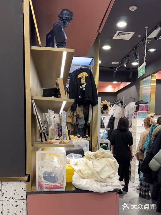 海马体照相馆|大师(北京华贸中心店)图片