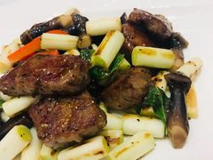 葱爆牛肉粒-东富酒家(龙湖西溪天街店)