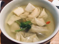 鸡汤全家福馄饨-上海人家花樣年华(中山公园店)