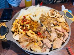 -鼎牛牛炖锅·烤串(温泉路店)