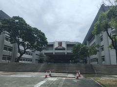 -香港大学