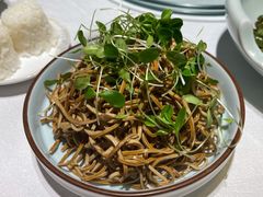 香椿苗黑豆丝-羲和雅苑烤鸭坊(丰台万达店)