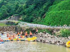 -虎啸峡漂流