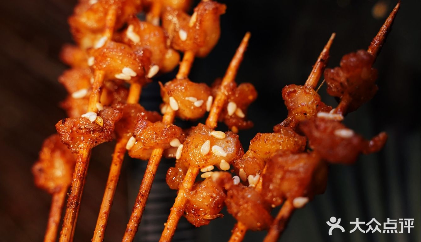 一家被颜值打动的川菜小酒馆 | 十里青丘