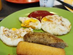 -深圳富苑皇冠假日套房酒店