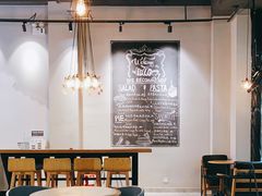 大堂-HELLO 27 意面·沙拉·帕尼尼