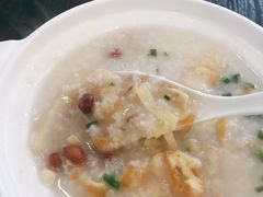 荔湾艇仔粥-卓粤拉肠(红庙店)