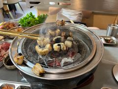 -围炉肉舍•炭烤活鳗•丹东海鲜烤肉(步行街店)