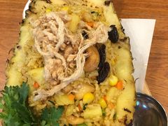 -Chom Cafe and Restaurant