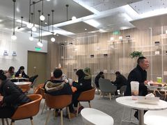 大堂-奈雪的茶(市百一店)