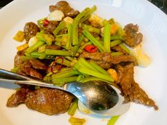 湘西小炒牛肉-船歌·鱼水饺青岛菜(闽江二路店)