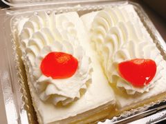 -红宝石·鲜奶小方·海派西点房(控江店)