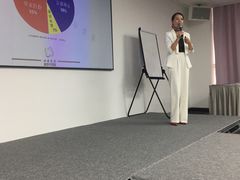 -四季美学色彩形象管理服装搭配
