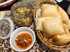 -巴特餐饮6加1音乐餐吧·新疆菜