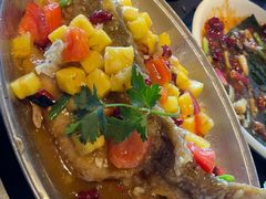 -大头虾越式风味餐厅(光明广场店)