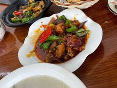 -胡子饮食店