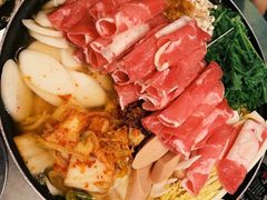 部队锅-MI WU FACTORY米屋美食工厂餐厅(绿地店)