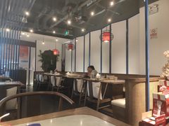 大堂-尚尚仙·酸汤猪手·猪肚鸡火锅(华联万柳购物中心店)