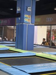 -反弹蹦床公园(南坪万达店)