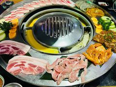 -哈哈碳都·牛肋条无限自助烤肉(宝龙店)